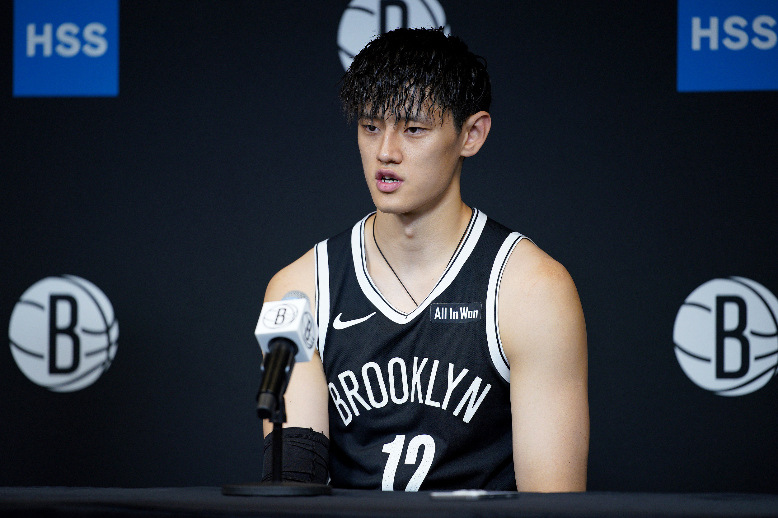 星空体育下载-小波特：曾凡博绝对属于NBA，能投篮还有运动天赋