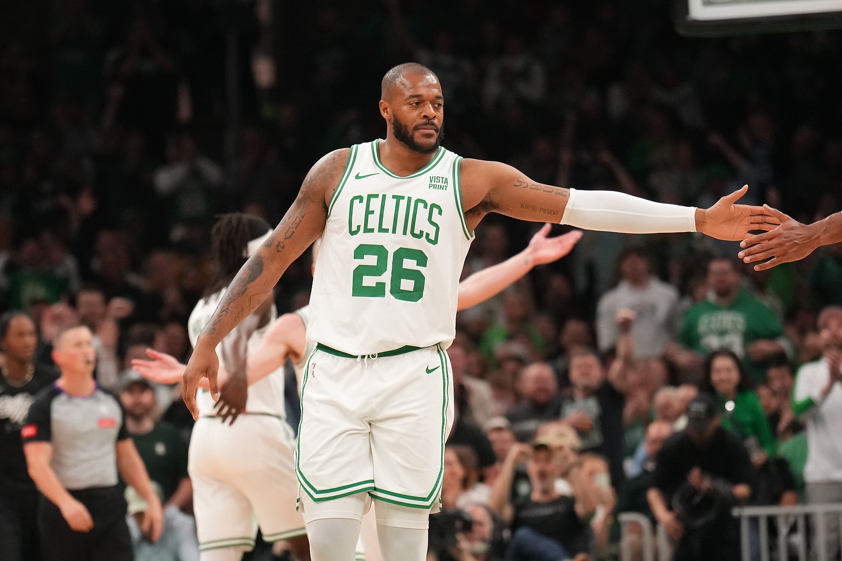 星空体育下载-截止日前主动交易避税球队：76人、太阳、掘金、魔术、猛龙、绿军