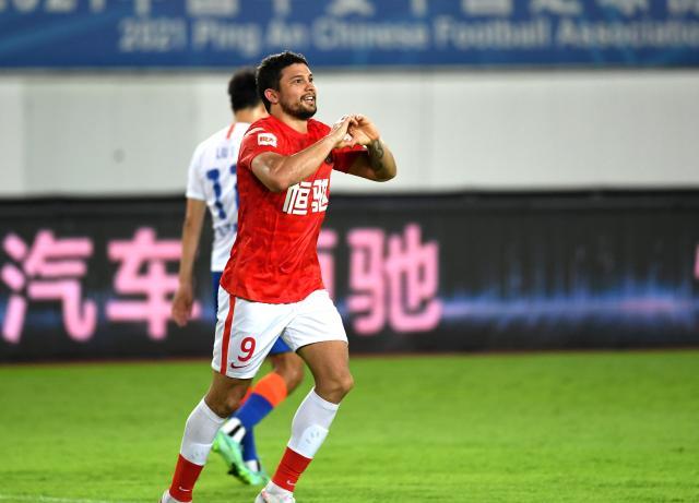 星空体育官网-广东德比决定赛区领头羊 韦世豪阿兰或将出战深足