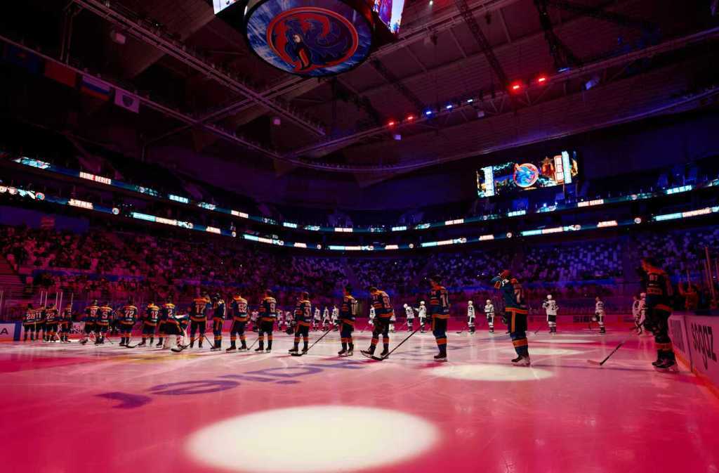 星空体育-顶级冰球联赛时隔六年重返上海，冰球热潮在中国能快速回升吗