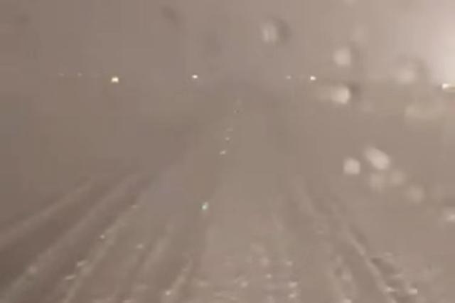 Starrysky Sports-暴雪来袭皇马却强行出征 西乙球员竟在高速上推车